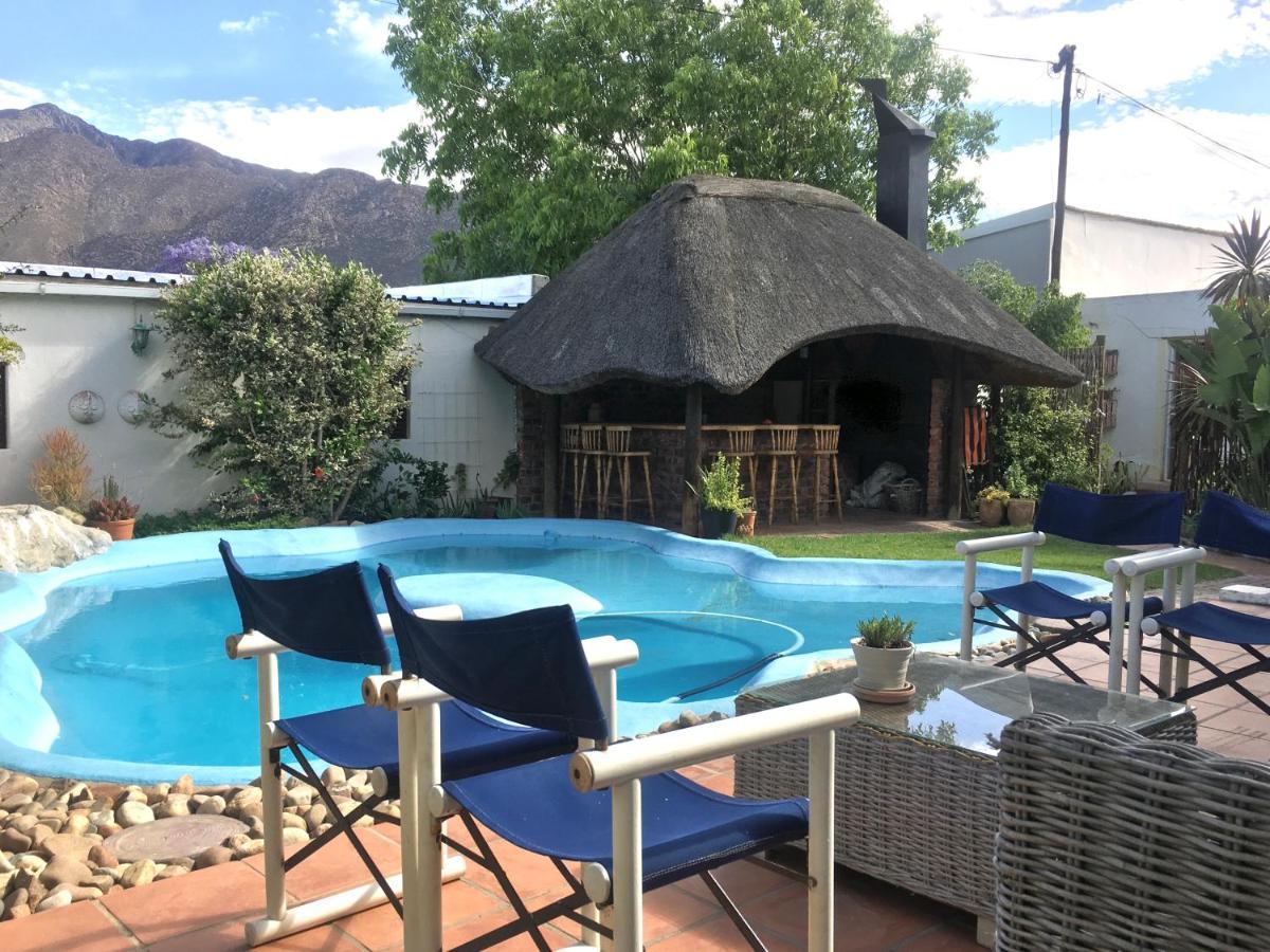John Montagu Accommodation Luaran gambar