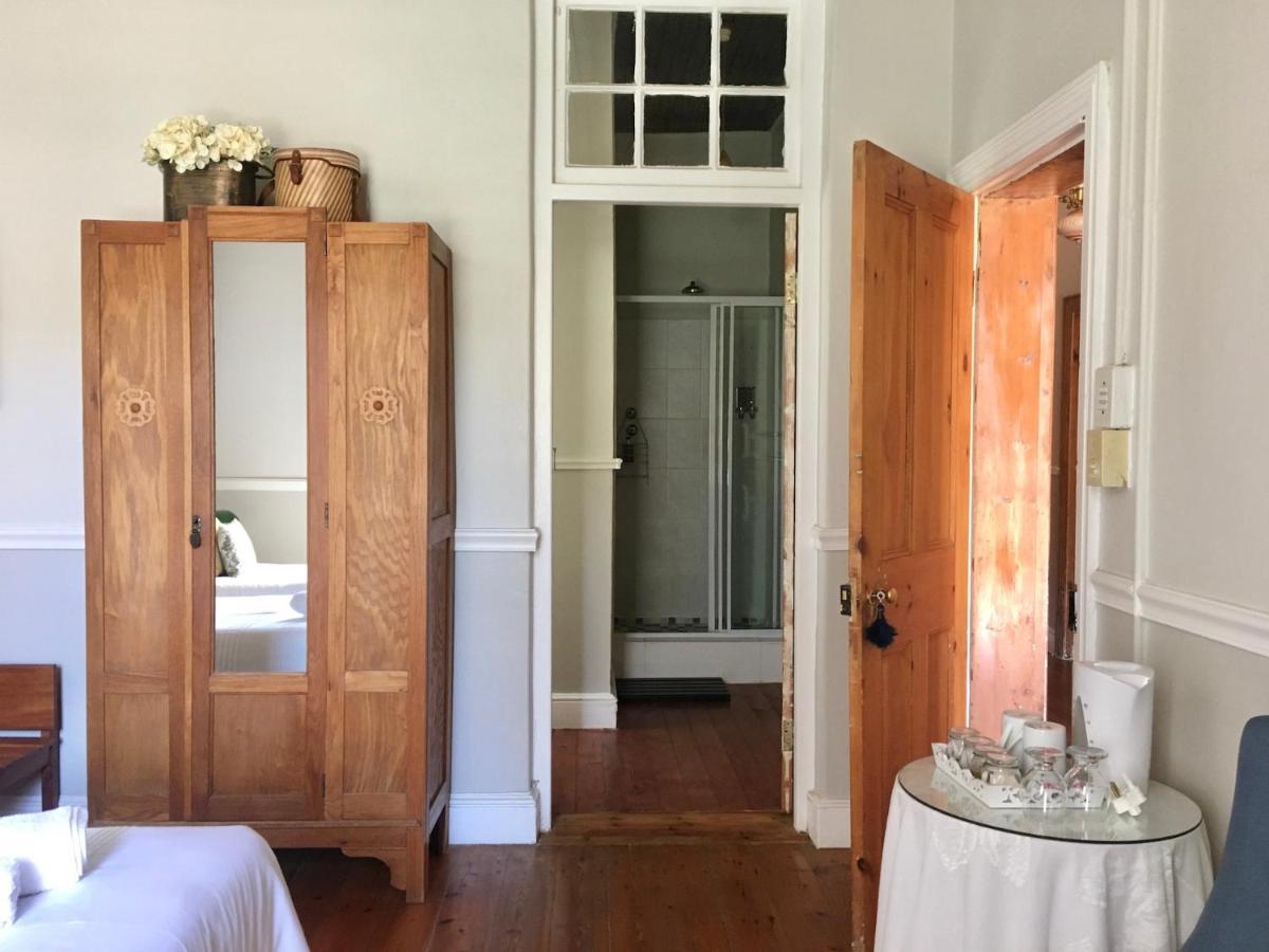 John Montagu Accommodation Luaran gambar
