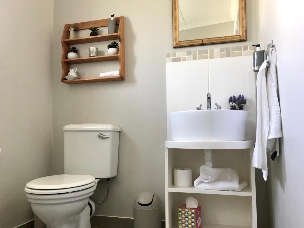 John Montagu Accommodation Luaran gambar