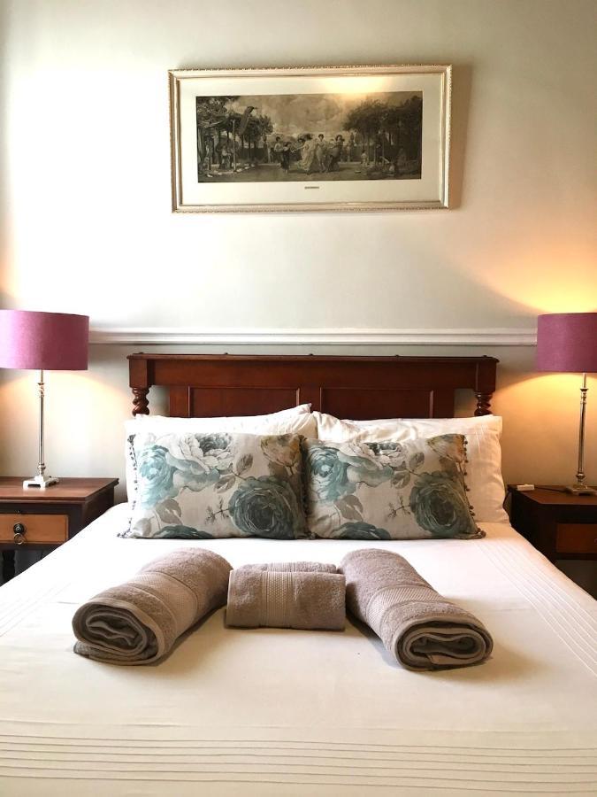 John Montagu Accommodation Luaran gambar