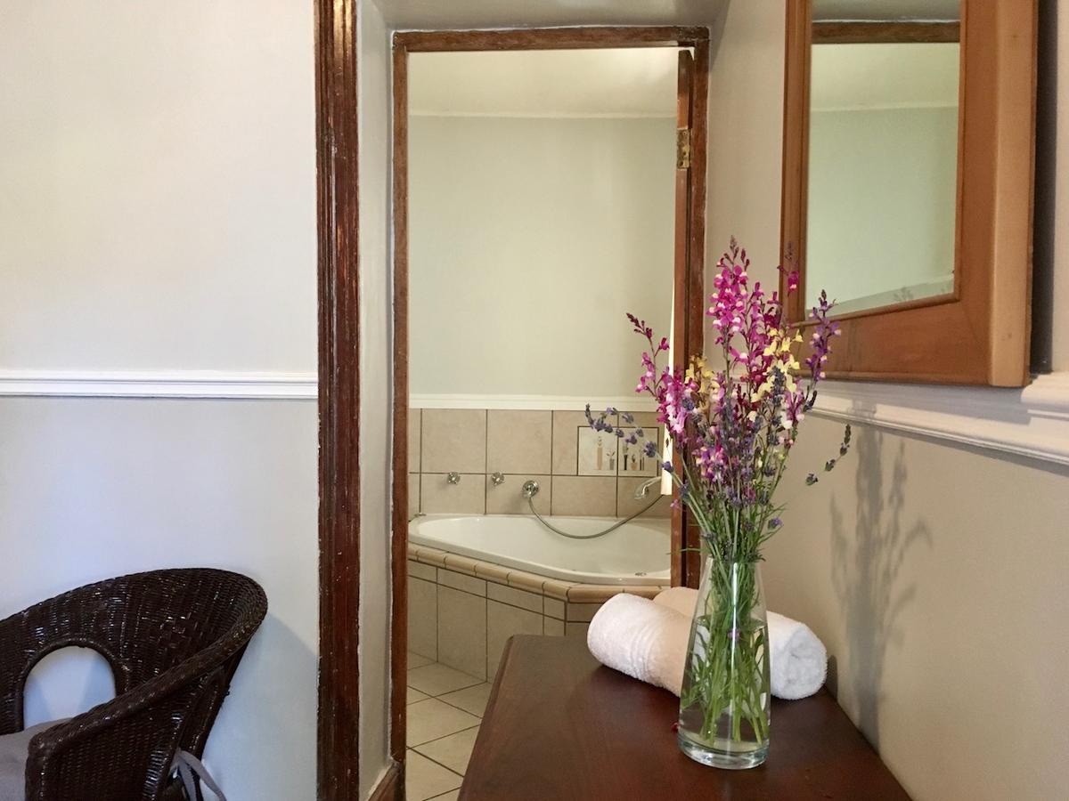 John Montagu Accommodation Luaran gambar
